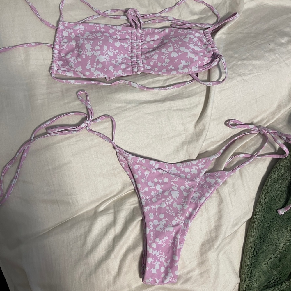 Pink floral bikini!